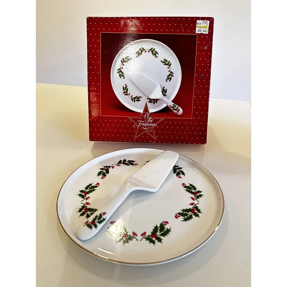 VTG 1970s Rare! Christmas Japan Holly Berries Porcelain Ware Cake Plate w Server
